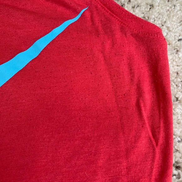 Preloved Nike Tank Top - Picture 5 of 7